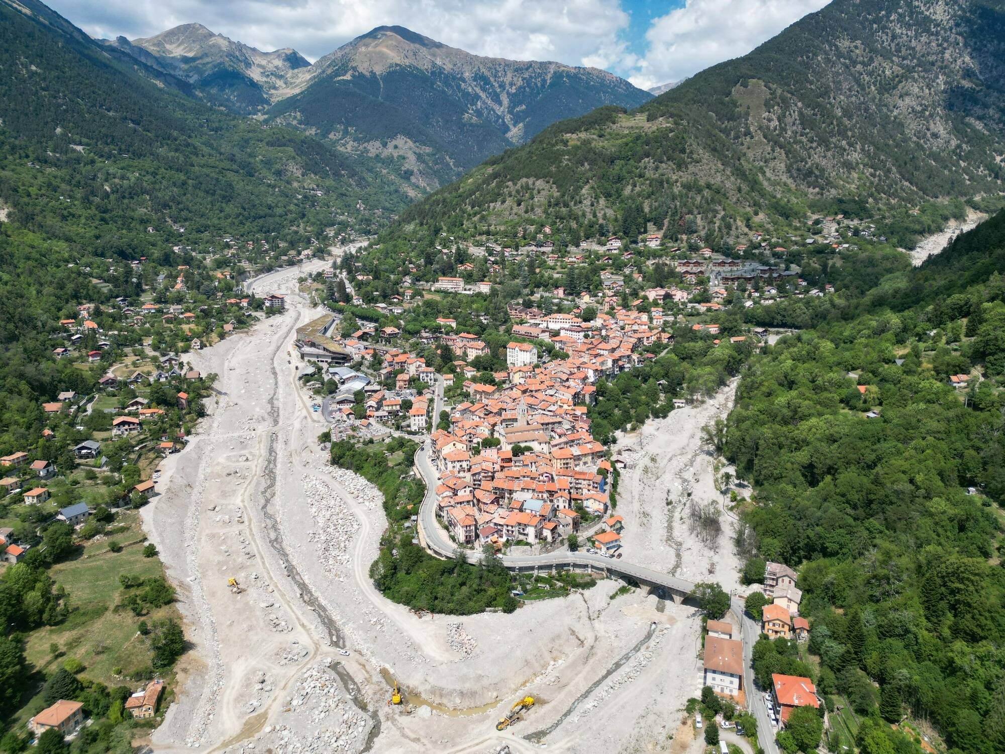 Alerte rouge dans les Alpes-Maritimes: une cinquantaine d'habitants de Saint-Martin-Vésubie évacués