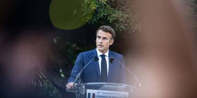 Policiers morts à Roubaix: Macron dénonce les 