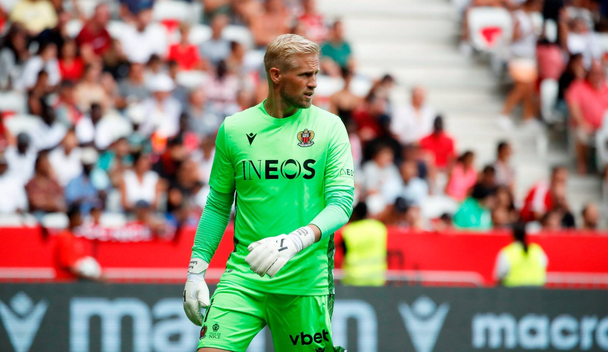 L'OGC Nice avec Schmeichel et Ilie face au Partizan Belgrade en Ligue Europa