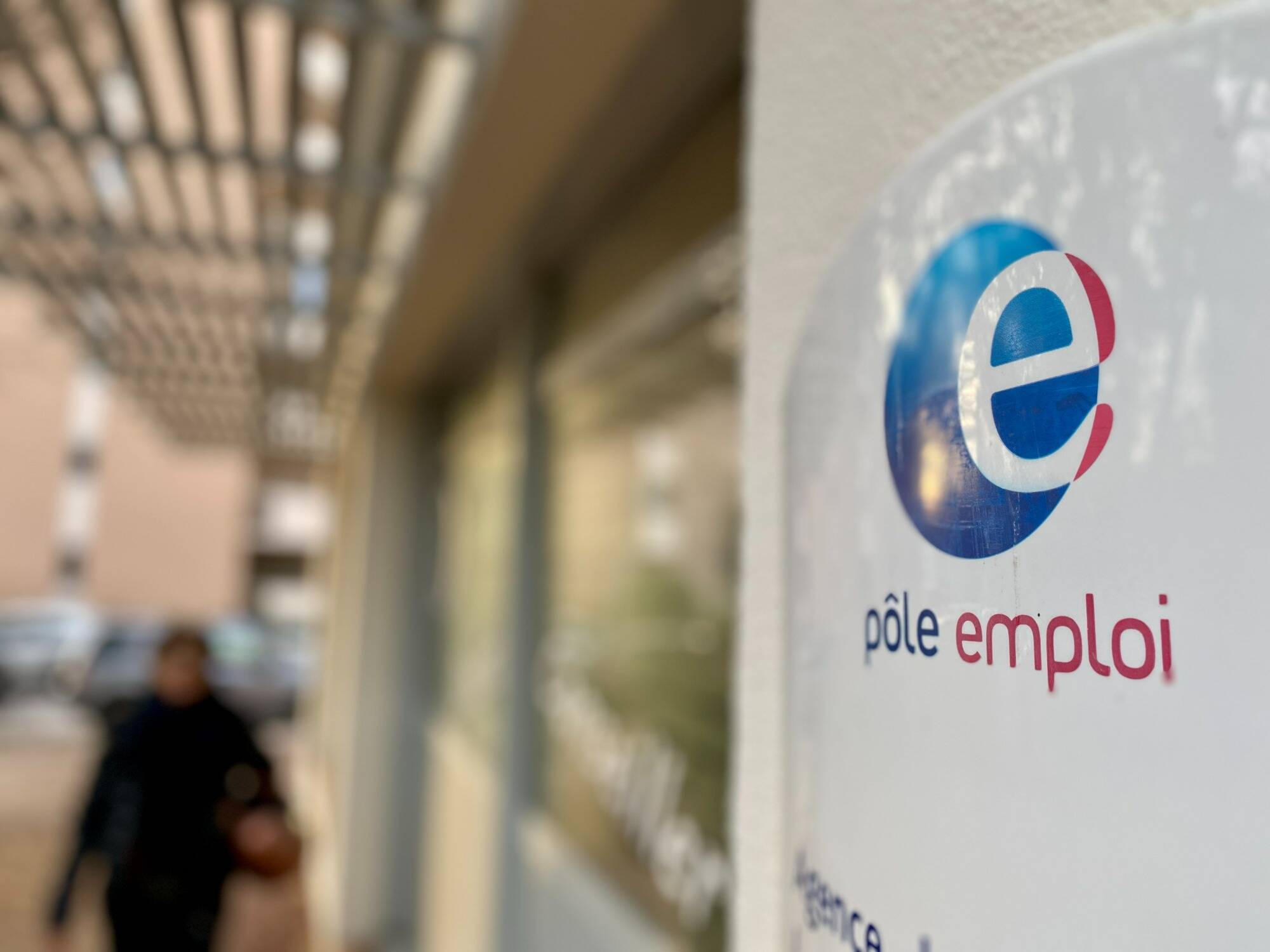 Mentir à Pôle emploi, une escroquerie qui peut vous coûter très cher