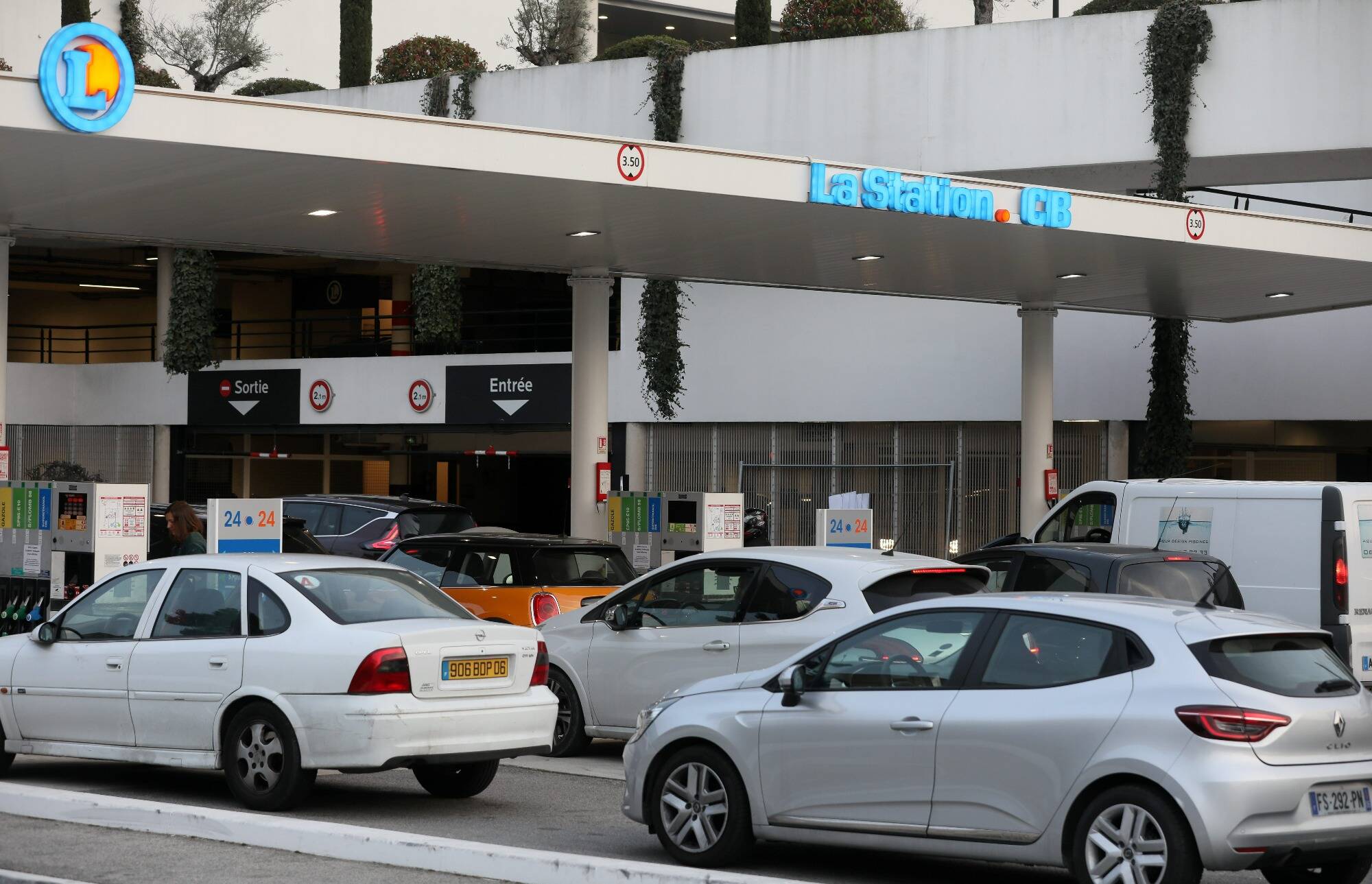 Pénurie de carburant: cette carte officielle vous permet de voir les stations-service en rupture partielle ou totale