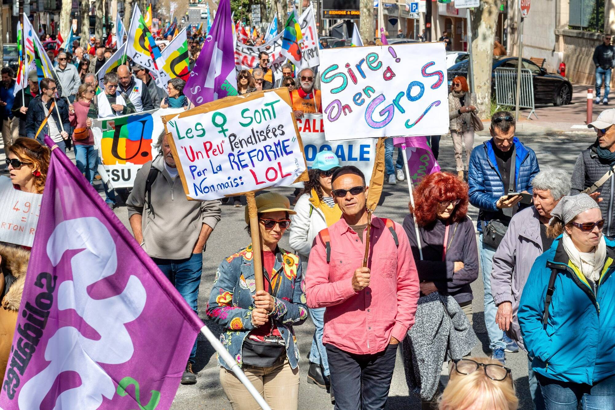 Réforme des retraites: le gouvernement "vit dans une réalité parallèle" pour la CGT, mobilisation en baisse à Nice et Toulon... Suivez notre direct