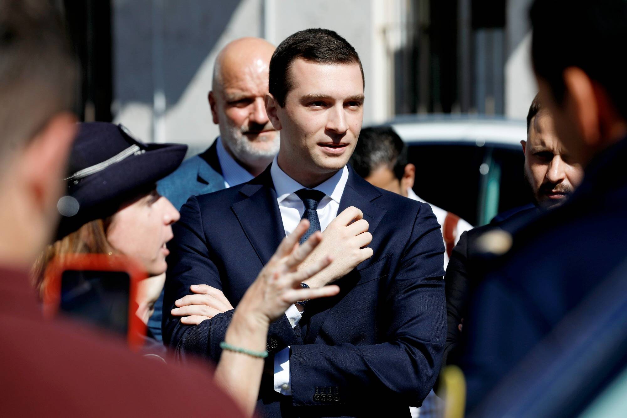 Le président du RN Jordan Bardella conteste des révélations de Complément d'enquête sur un compte Twitter