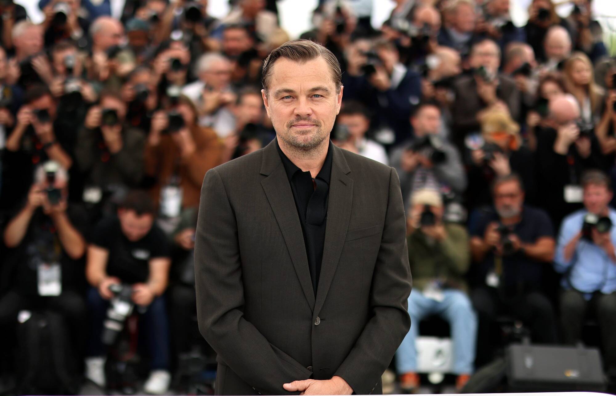 "Il voulait que je sois toujours disponible pour lui": Caroline pensait vivre une histoire d'amour avec Leonardo DiCaprio et se fait arnaquer toutes ses économies