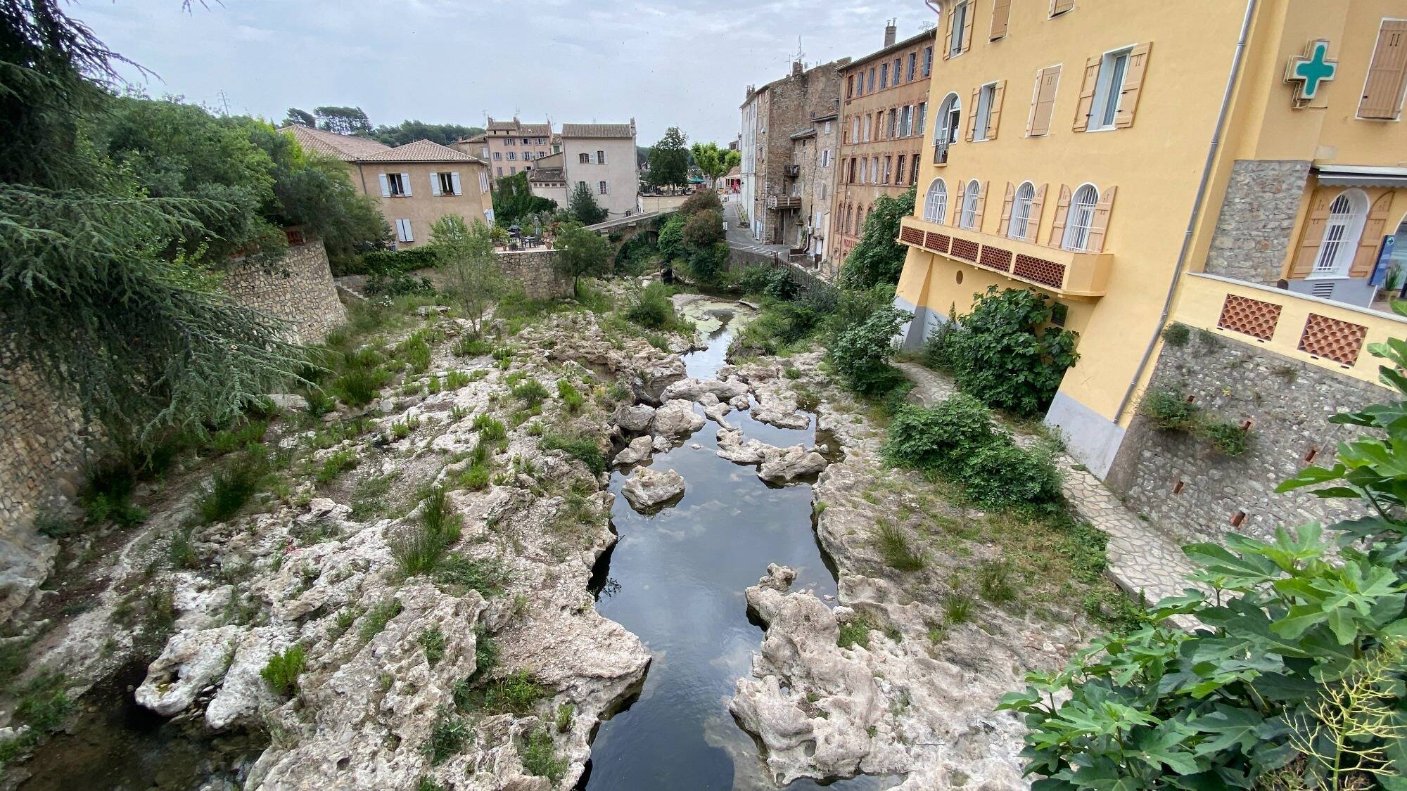 Aline, Domingos, Ciaran: les tempêtes ont-elles eu un effet sur les nappes phréatiques dans les Alpes-Maritimes et le Var?