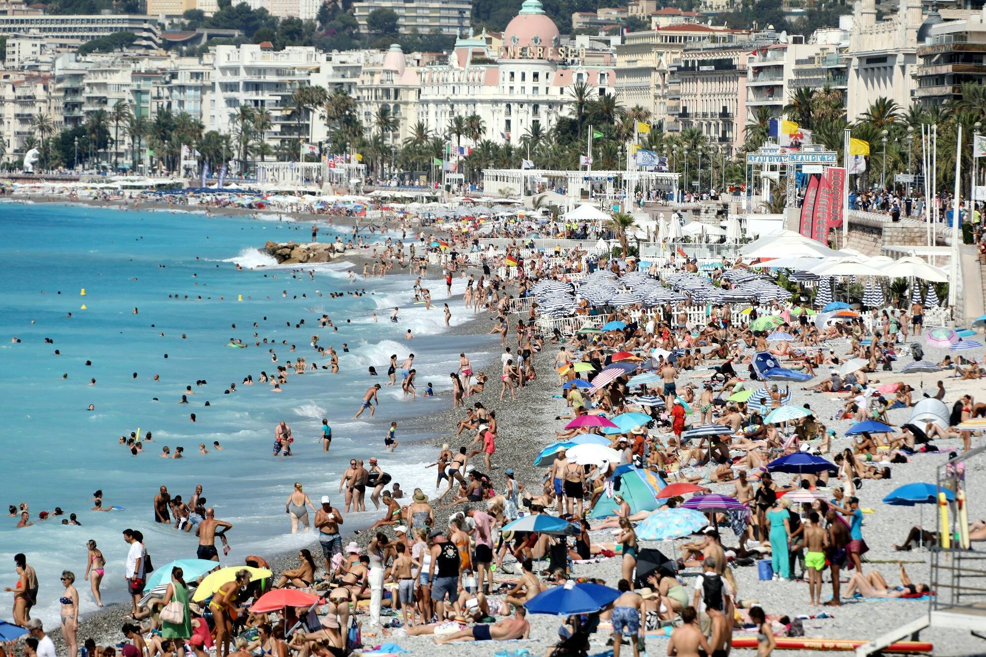 Jusqu'à 37°C sur la Côte d'Azur: un premier pic de chaleur et des températures étouffantes en vue ces prochains jours