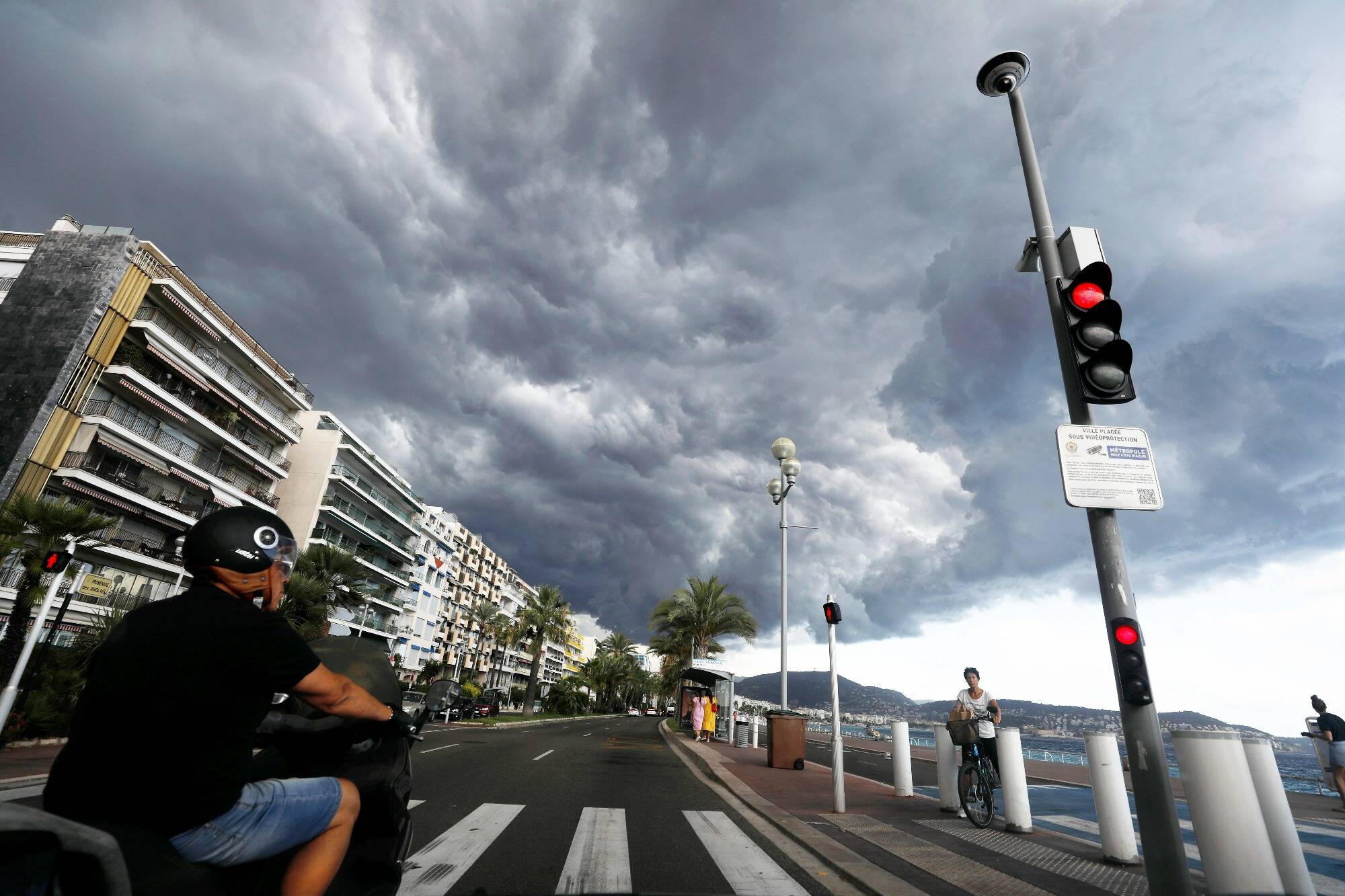 De nouveaux orages attendus sur la Côte d'Azur alerte Météo France, la vigilance canicule levée