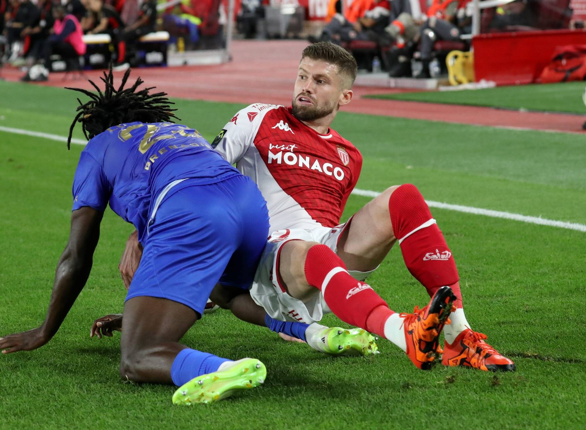 Touché au ligament croisé du genou, le milieu de l'AS Monaco Caio Henrique sera absent plusieurs semaines