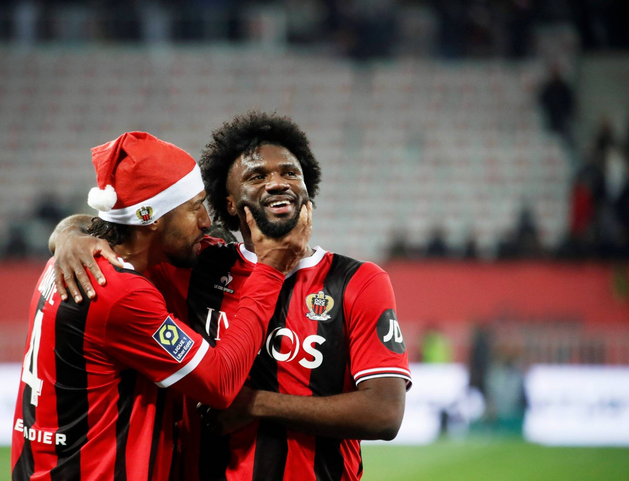 VIDEO. Les joueurs et le staff de l'OGC Nice célèbrent la nouvelle année... en chanson