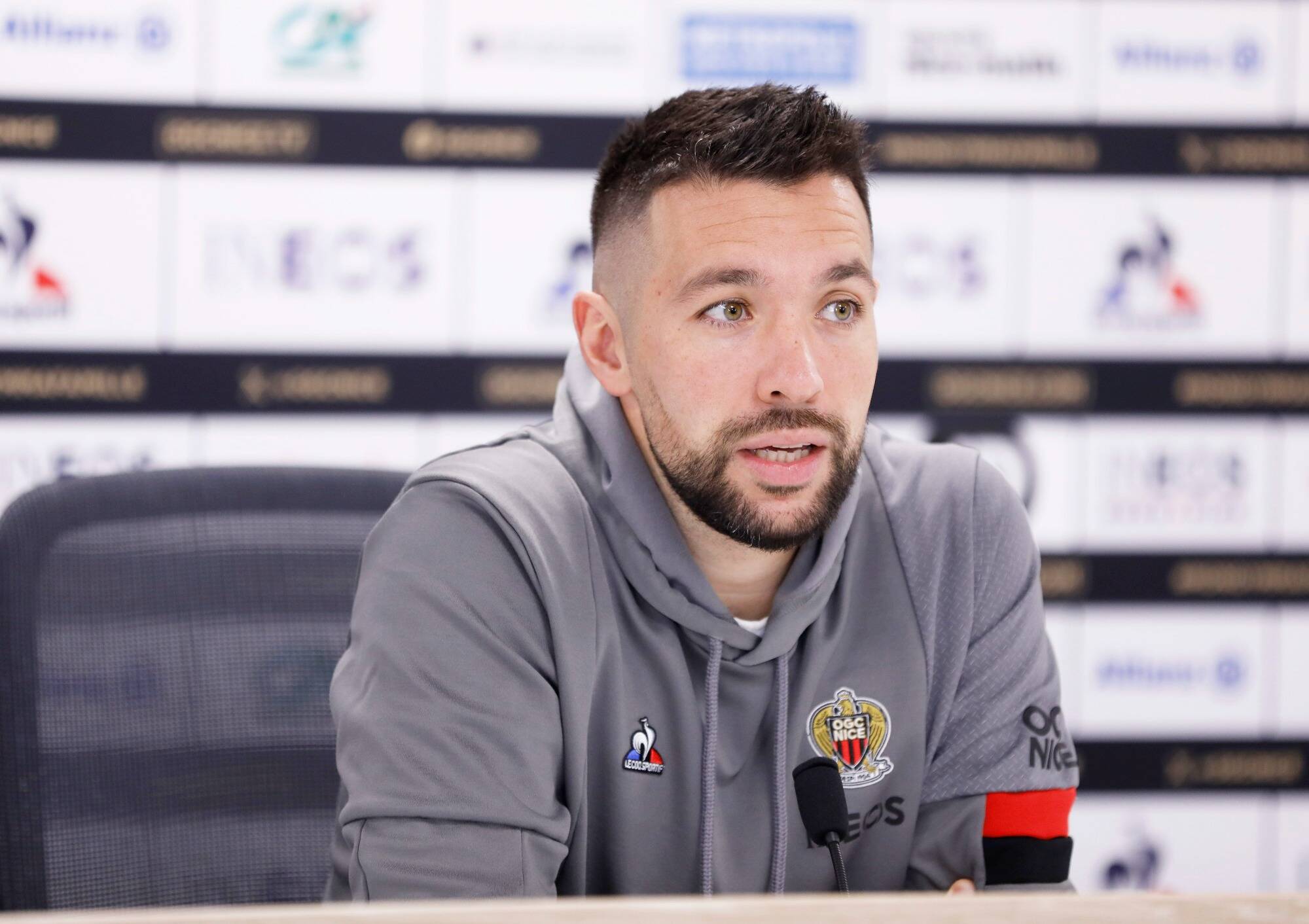 Le choc contre Paris, son avenir... Ce qu'il faut retenir de la conf' du coach de l'OGC Nice Francesco Farioli