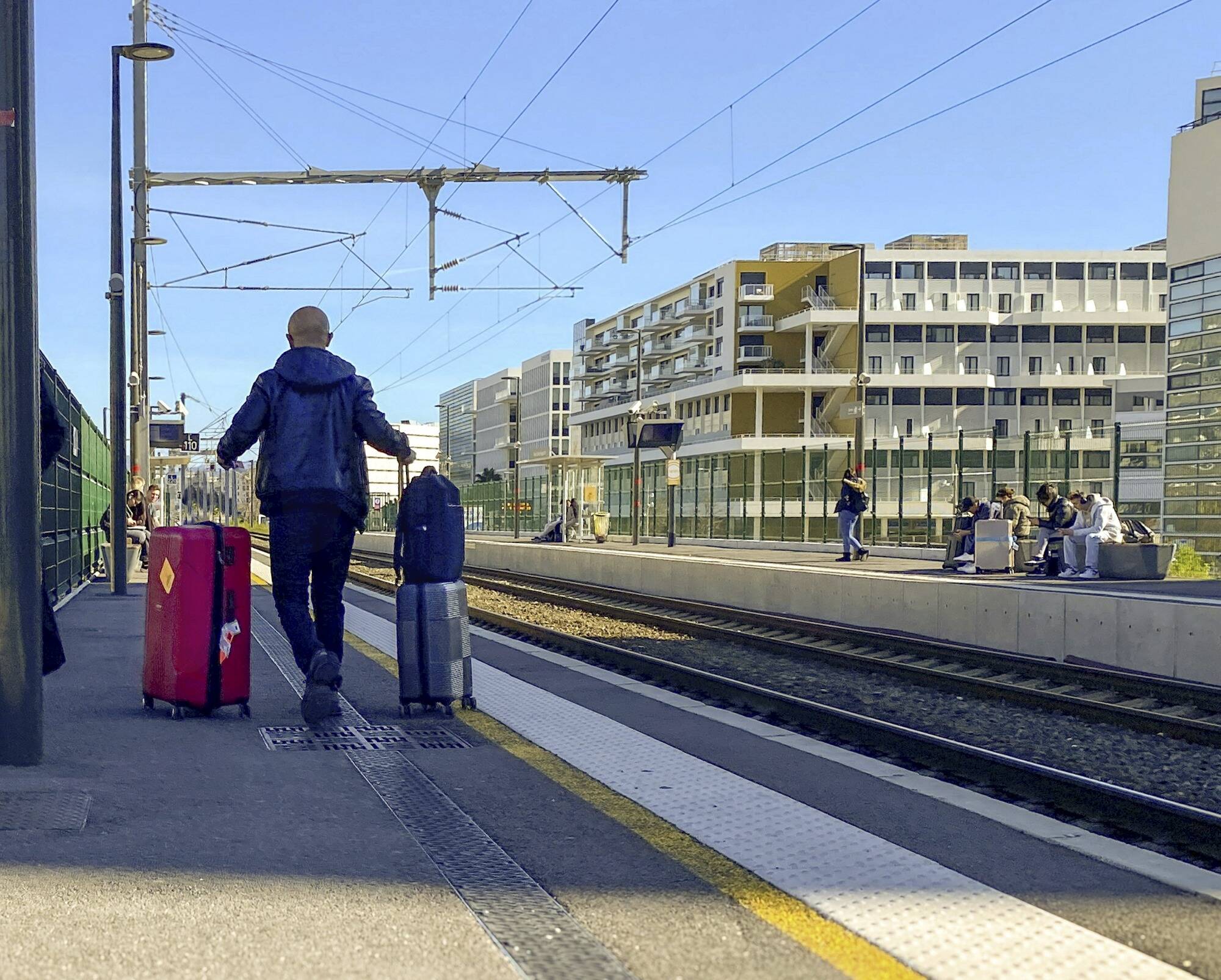 Grève des contrôleurs: le maire de Nice Christian Estrosi appelle la SNCF à mobiliser des contrôleurs retraités