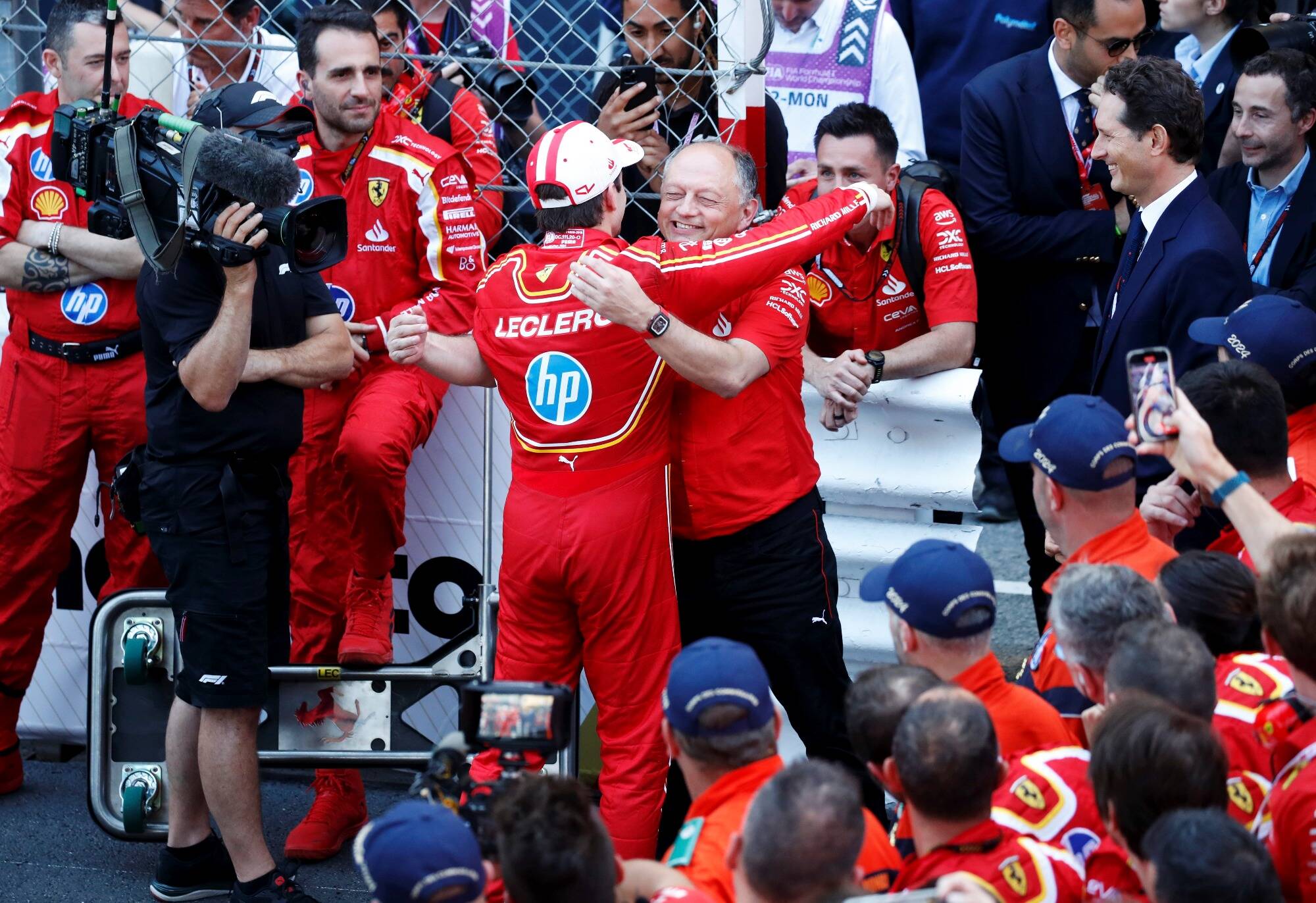Une statue de Charles Leclerc doit-elle être érigée sur le port de Monaco? Donnez-nous votre avis!