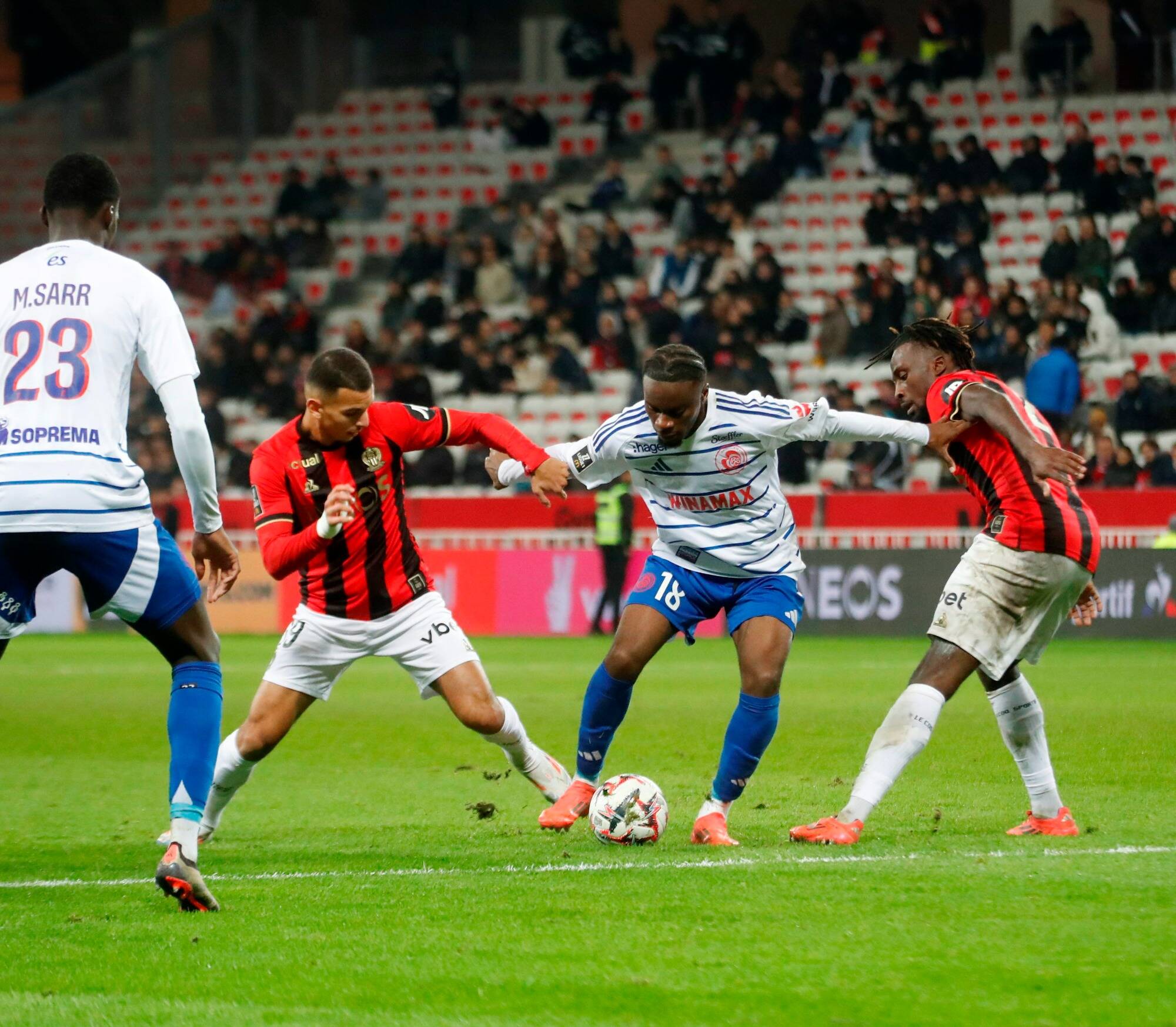 Foot: la situation financière de la Ligue 1 est "grave" selon la ministre des Sports