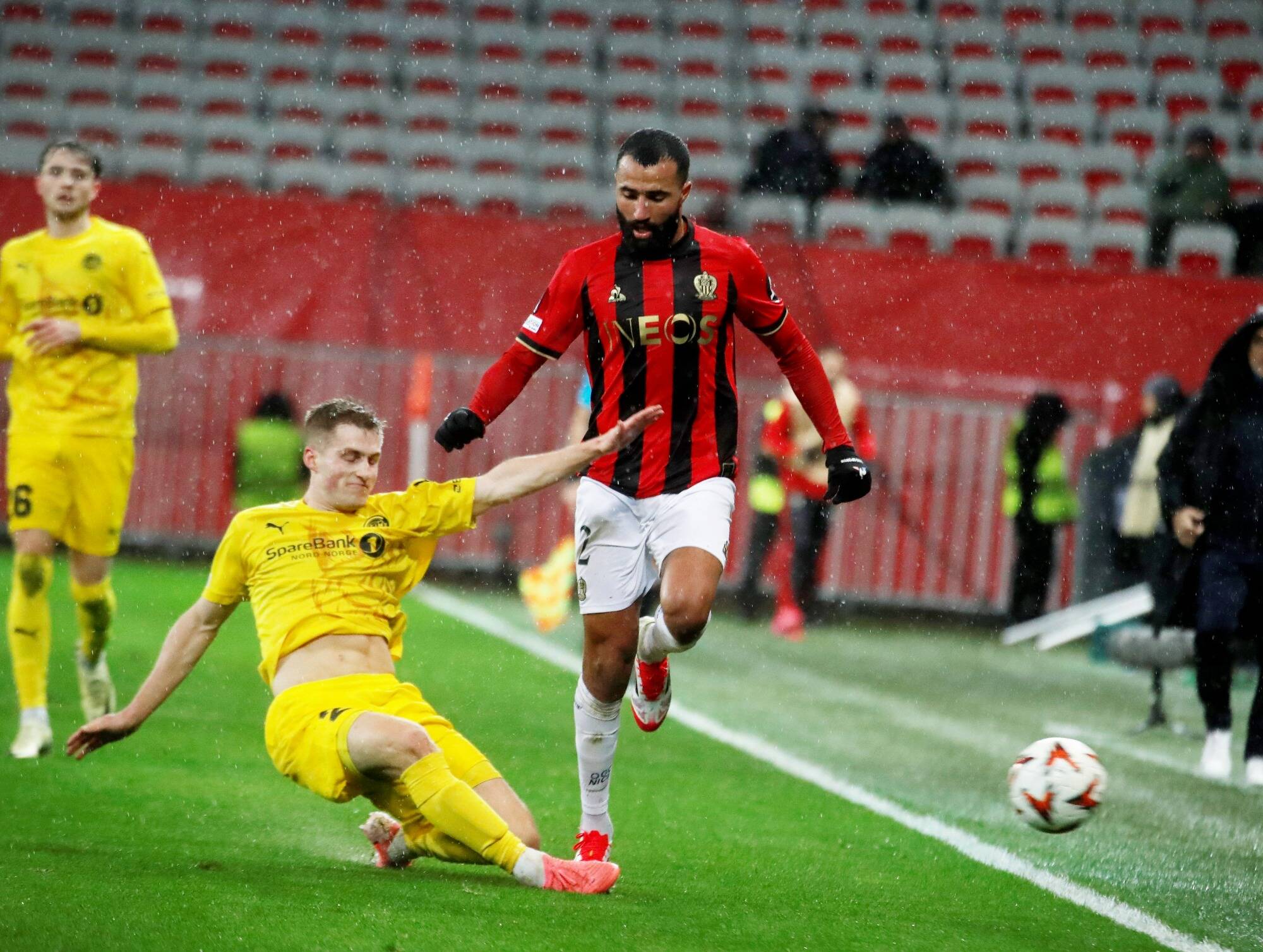 Le défenseur Ali Abdi prolonge son contrat avec l'OGC Nice