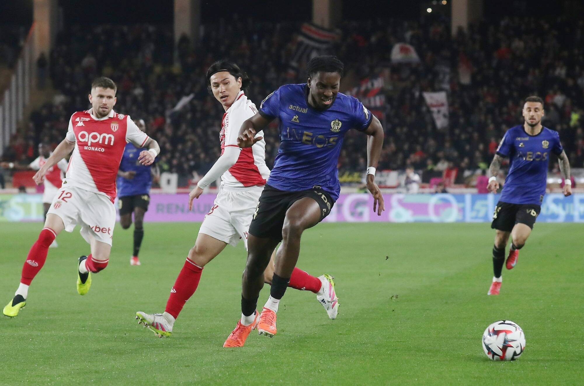 Une défense remaniée... Le onze de l'OGC Nice contre Reims