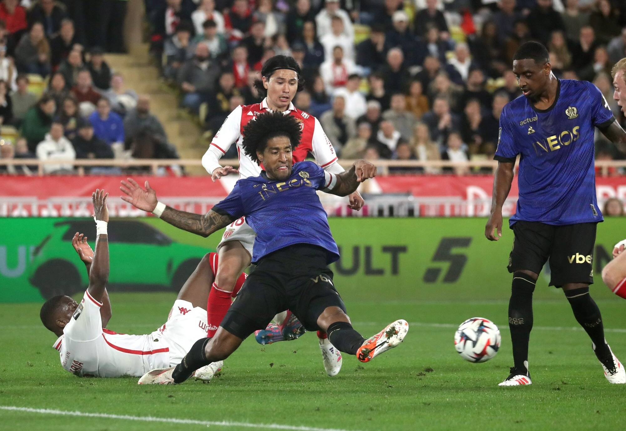 "The Last Dante", Ligue 1+ retracera la dernière saison de Dante, légendaire capitaine de l'OGC Nice