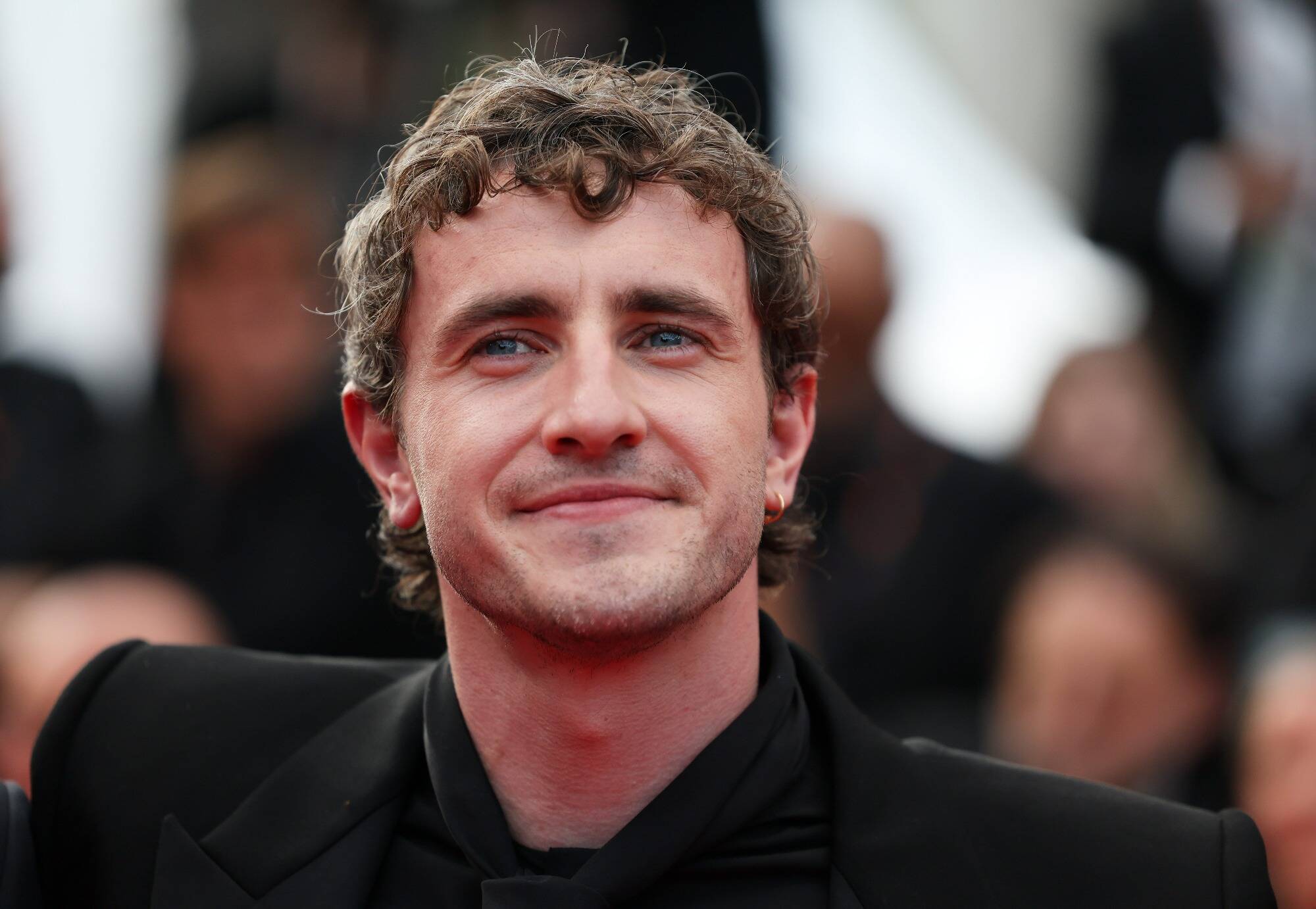 Paul Mescal, Naomi Campbell, Léna Mahfouf, Cara Delevingne, Nabilla... tapis rouge très sexy pour la montée des marches du film "The History of Sound" ce mercredi