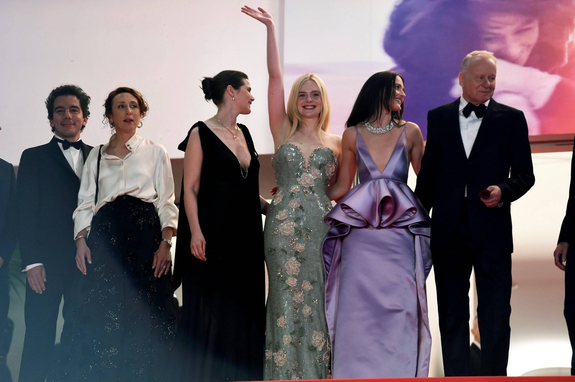 78e Festival de Cannes: Camélia Jordana, le rappeur Rim'K et une Elle Fanning somptueuse sur le tapis rouge nordique de "Valeur sentimentale"