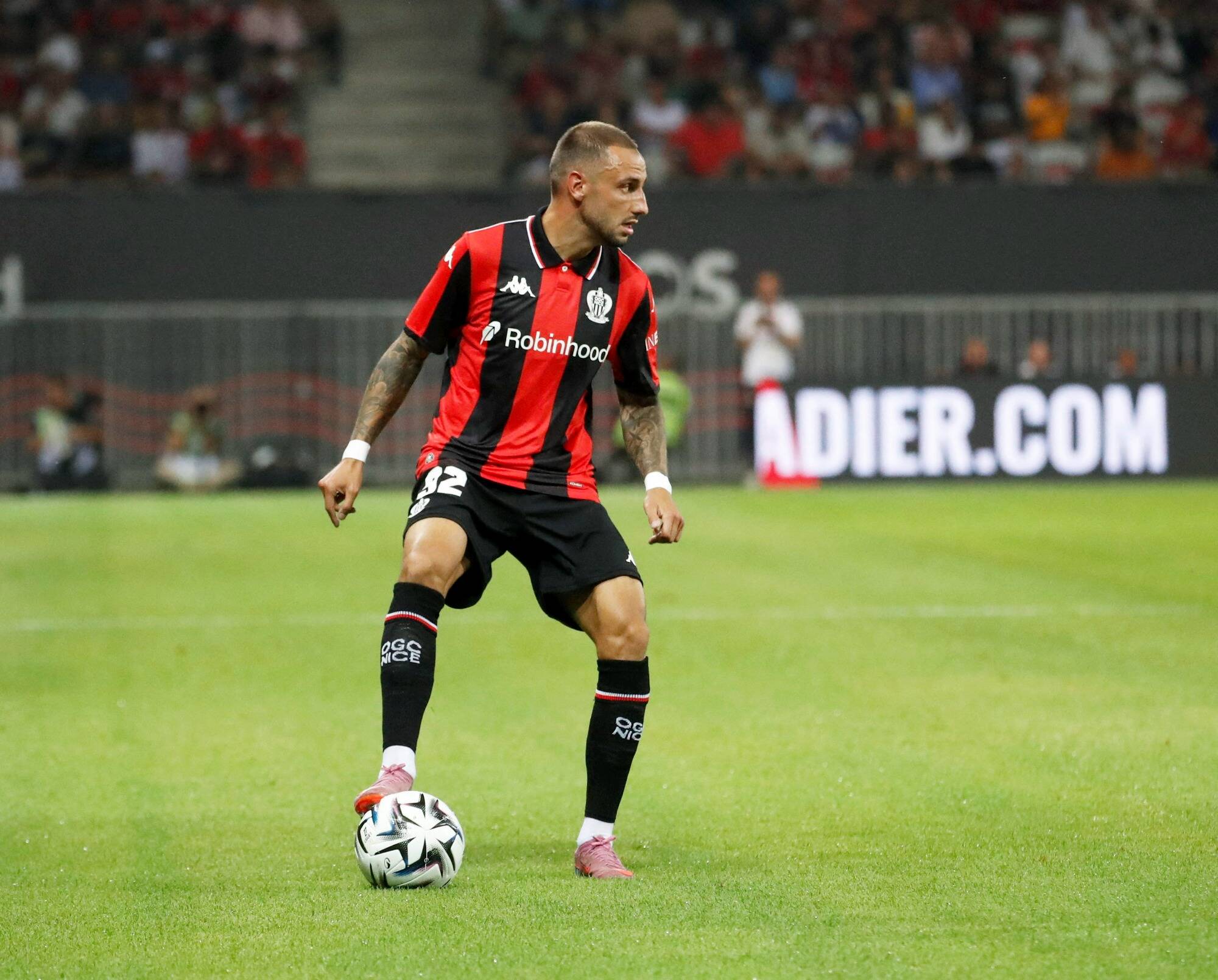 Fin des négociations entre l'OGC Nice et Leverkusen pour le transfert de Jonathan Clauss