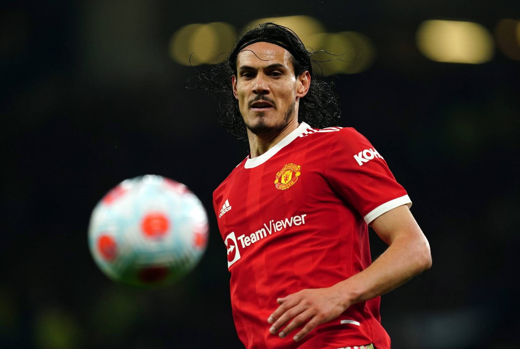 L'OGC Nice et son président Jean-Pierre Rivère pensent à Edinson Cavani