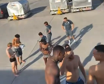 Un problème de climatisation dans l'avion oblige les joueurs de l'AS Monaco à reporter leur voyage vers Bruges