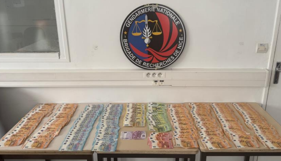 Opération "Dame Blanche": un réseau de trafic de stupéfiants démantelé près de Nice, cinq personnes interpellées