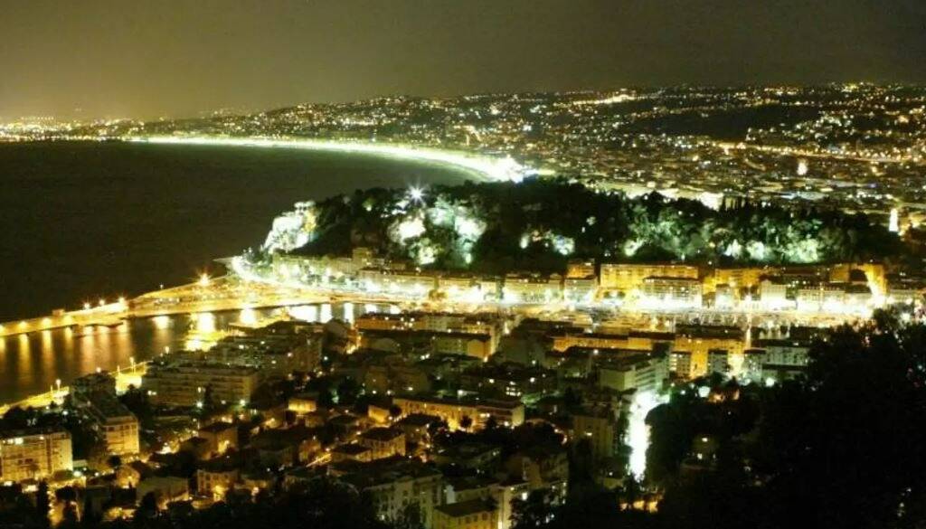 Avec plus de 28°C, c'est sur la Côte d'Azur que la nuit la plus chaude a été enregistrée pendant cette vague de chaleur