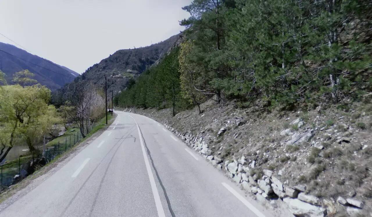 Fermée après un important éboulement entre Isola et Saint-Etienne-de-Tinée, la RM 2205 rouverte à la circulation