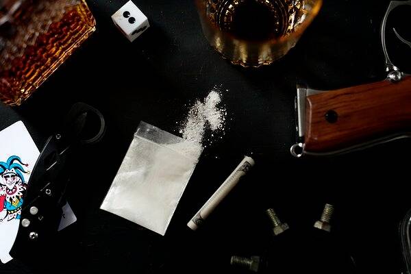 Chômage, tourisme, prisons... les indicateurs qui influencent la vente et la consommation de drogue, selon une étude