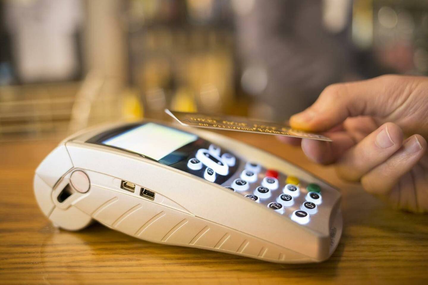 Vous Utilisez Le Paiement Sans Contact Attention A Cette Arnaque Tres Discrete Nice Matin Vous Utilisez Le Paiement Sans Contact Attention A Cette Arnaque Tres Discrete Nice Matin