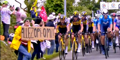 Tour de France: la spectatrice à la pancarte placée en garde à vue