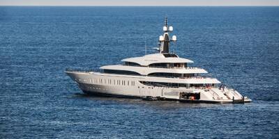 Le yacht de James Packer, homme d'affaires et ex-mari de Mariah Carey au mouillage au large de la Côte d'Azur