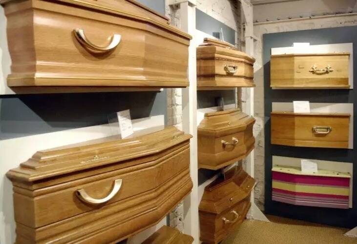 Deux corps échangés à la morgue en Essonne, l'un d'eux envoyé et inhumé au Sénégal alors qu'il devait aller au Mali