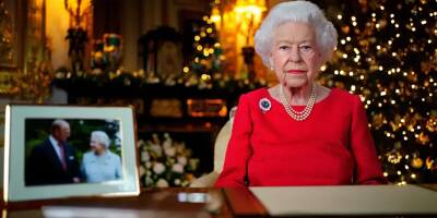 Dans son message de Noël, la reine Elizabeth II confie que Philip, son mari mort en avril, lui 