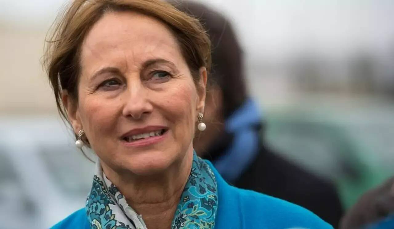 L'ex-candidate à la présidentielle Ségolène Royal rejoint l'équipe de "Touche pas à mon poste"
