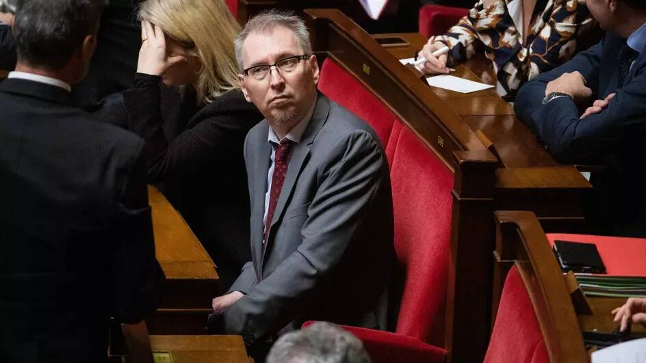 Violemment agressé à son domicile de Saint-Pierre-et-Miquelon par des anti-pass, le député LREM Stéphane Claireaux va "porter plainte"