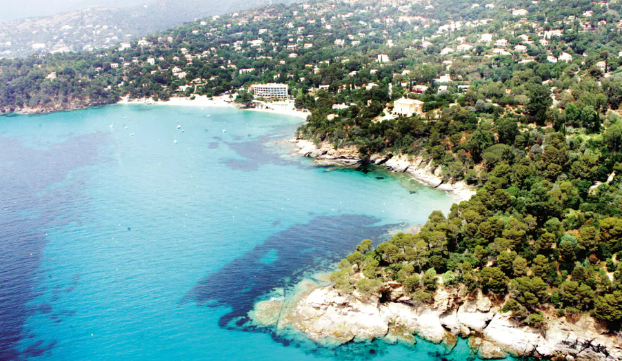 Un homme se noie au large d'une plage de Rayol-Canadel-sur-Mer