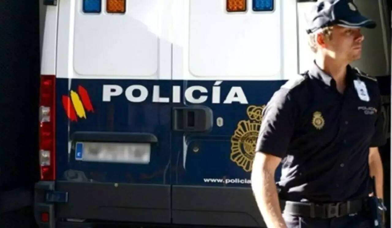 Le couple arrêté sur la route du Sahara avec son fils a été mis en examen