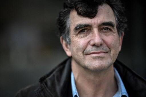 Semaines "décisives", les variants et les traitements contre la Covid-19... Un expert du conseil scientifique fait le point sur la pandémie