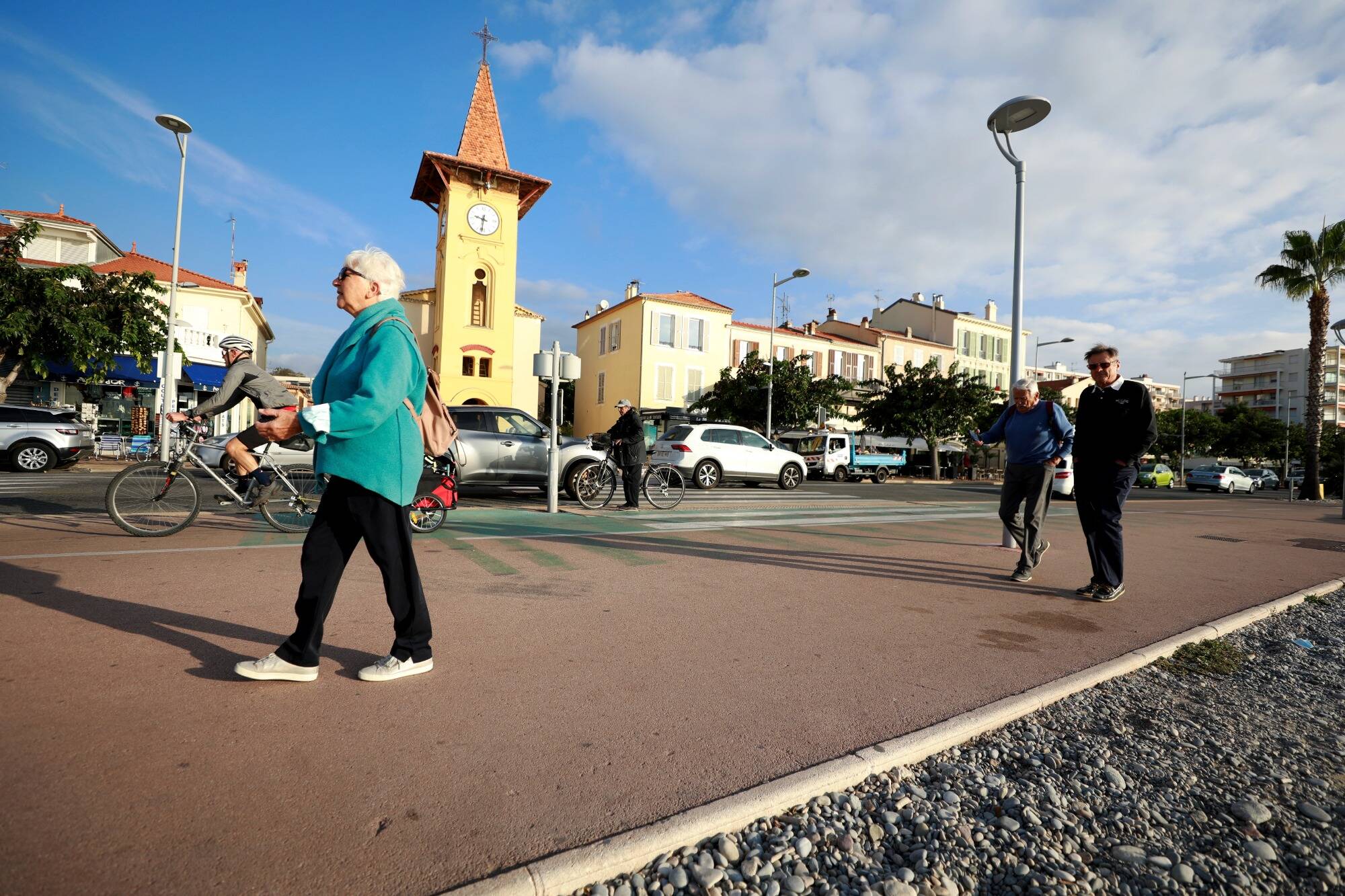 Un faux coursier qui dépouillait les personnes âgées près de Nice condamné par la justice