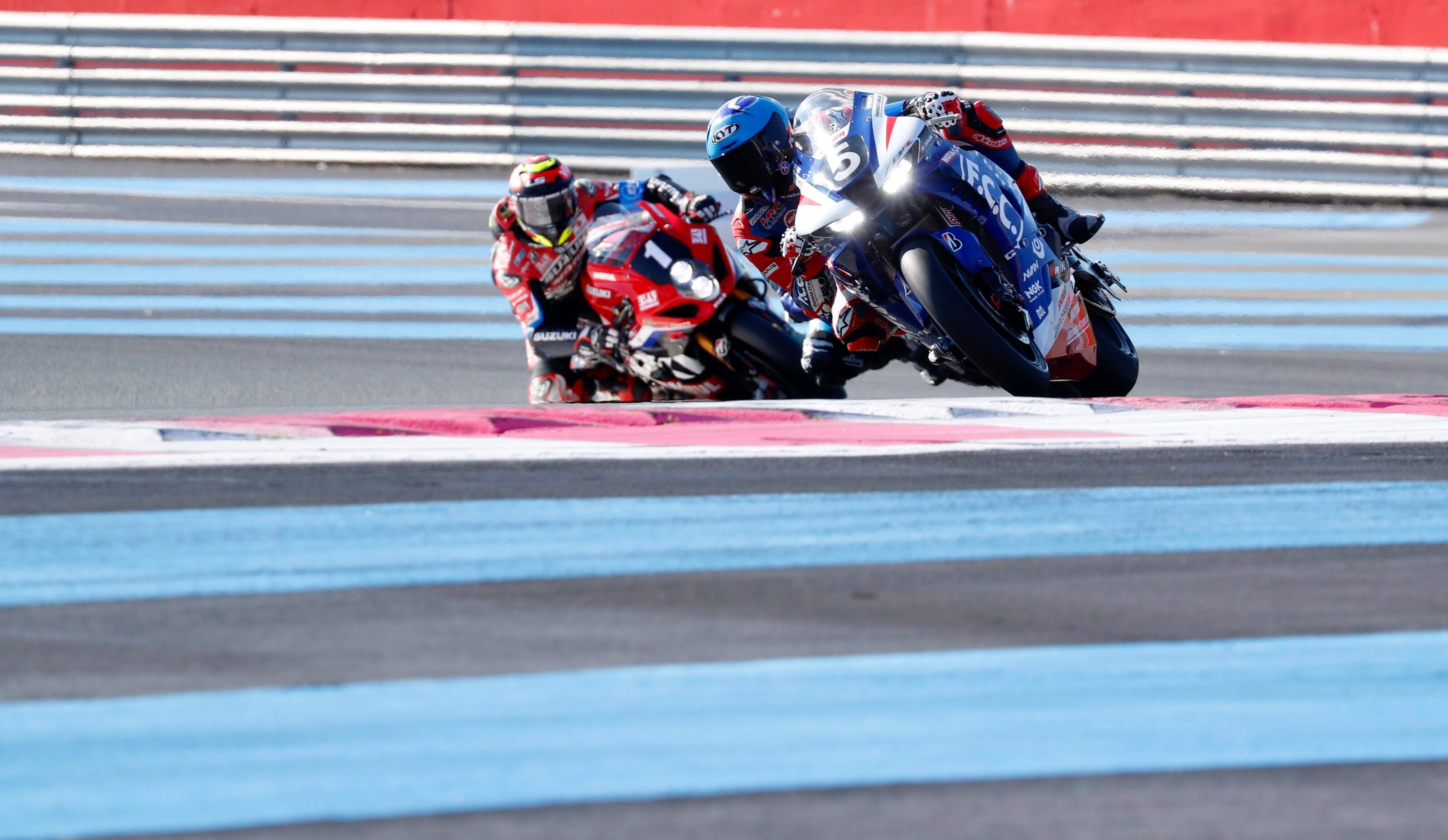 Top départ pour les équipages du Bol d'Or sur le circuit Paul Ricard