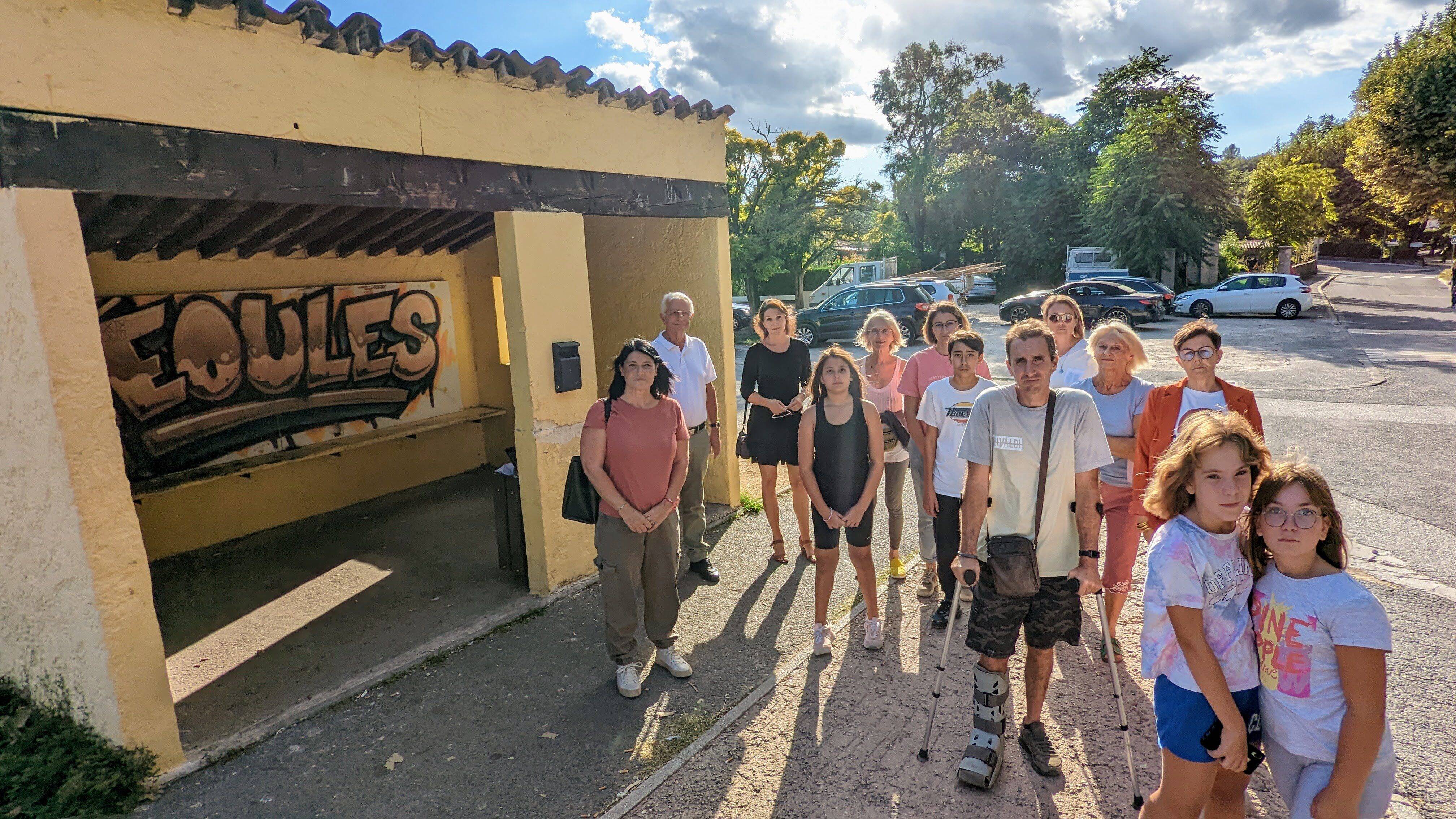 Les bus Zou! désertent le centre de Néoules VarMatin