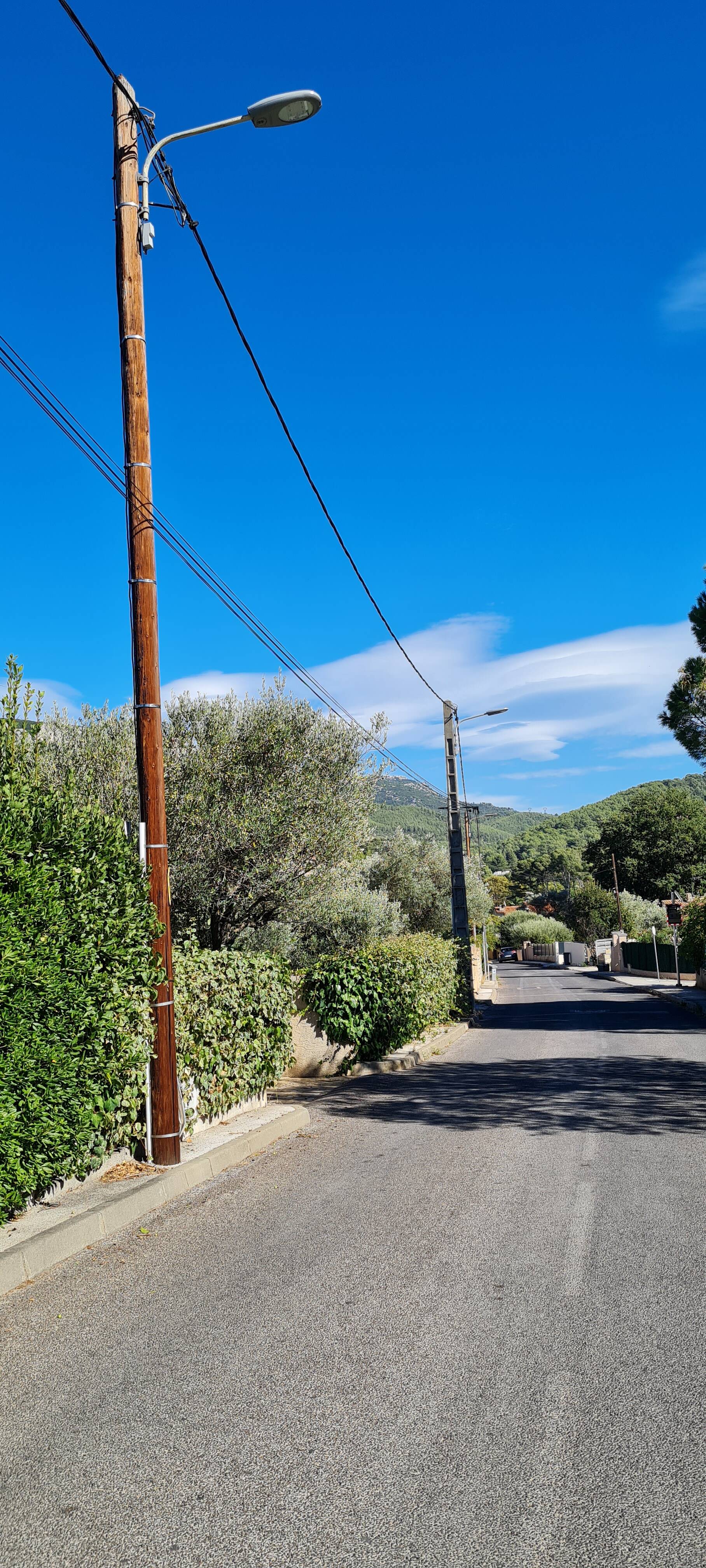 Plusieurs communes éteignent la lumière la nuit mais pas Le Revest, vif débat au conseil municipal