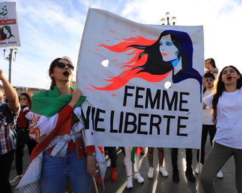 Etre une femme en Iran c'est intenable": un rassemblement en soutien aux Iraniennes à Nice - Nice-Matin