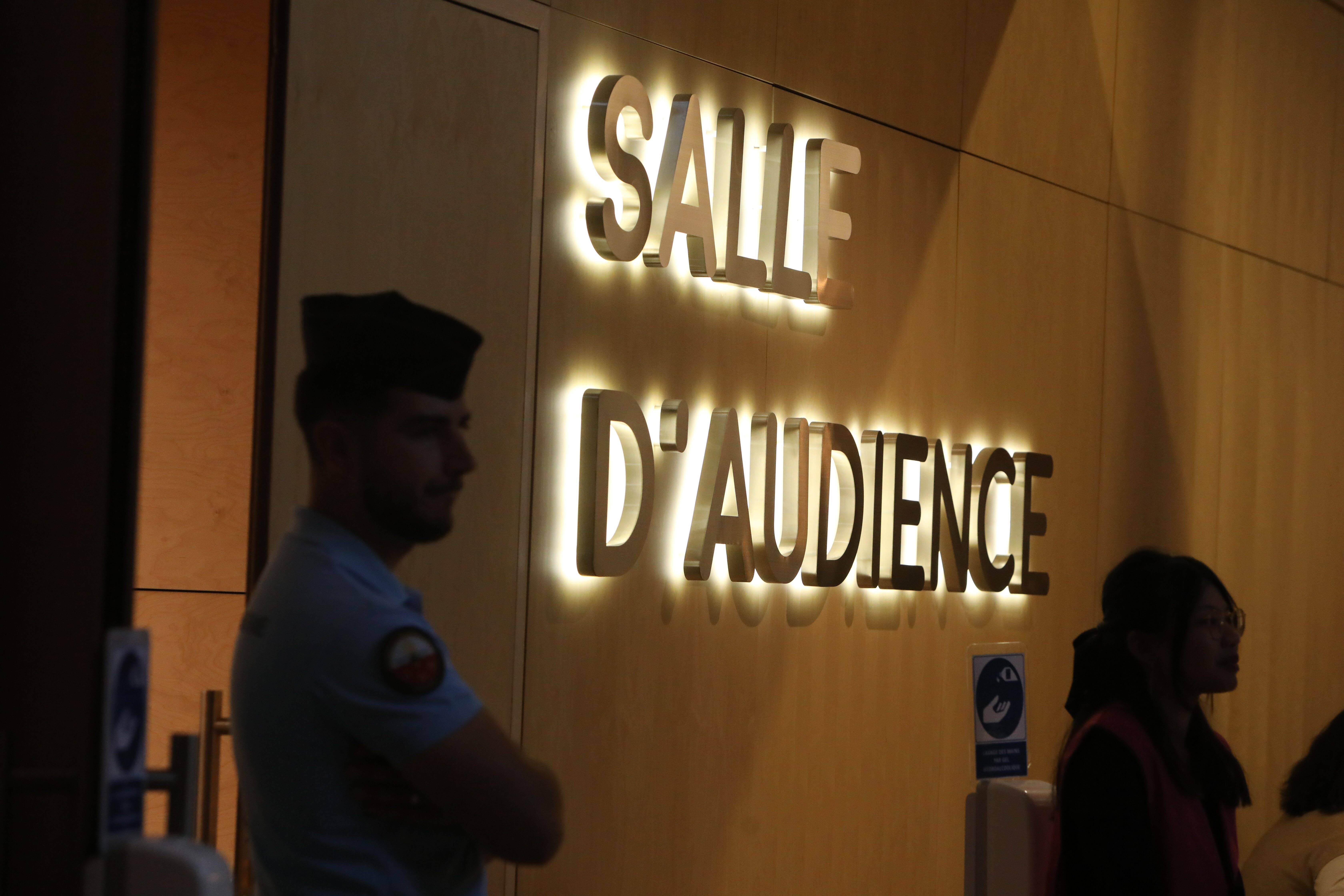 "J'ai peur de ne pas pouvoir oublier ma haine, j'ai l'impression que le camion a écrasé mon humanité": deux soeurs témoignent avec courage et franchise