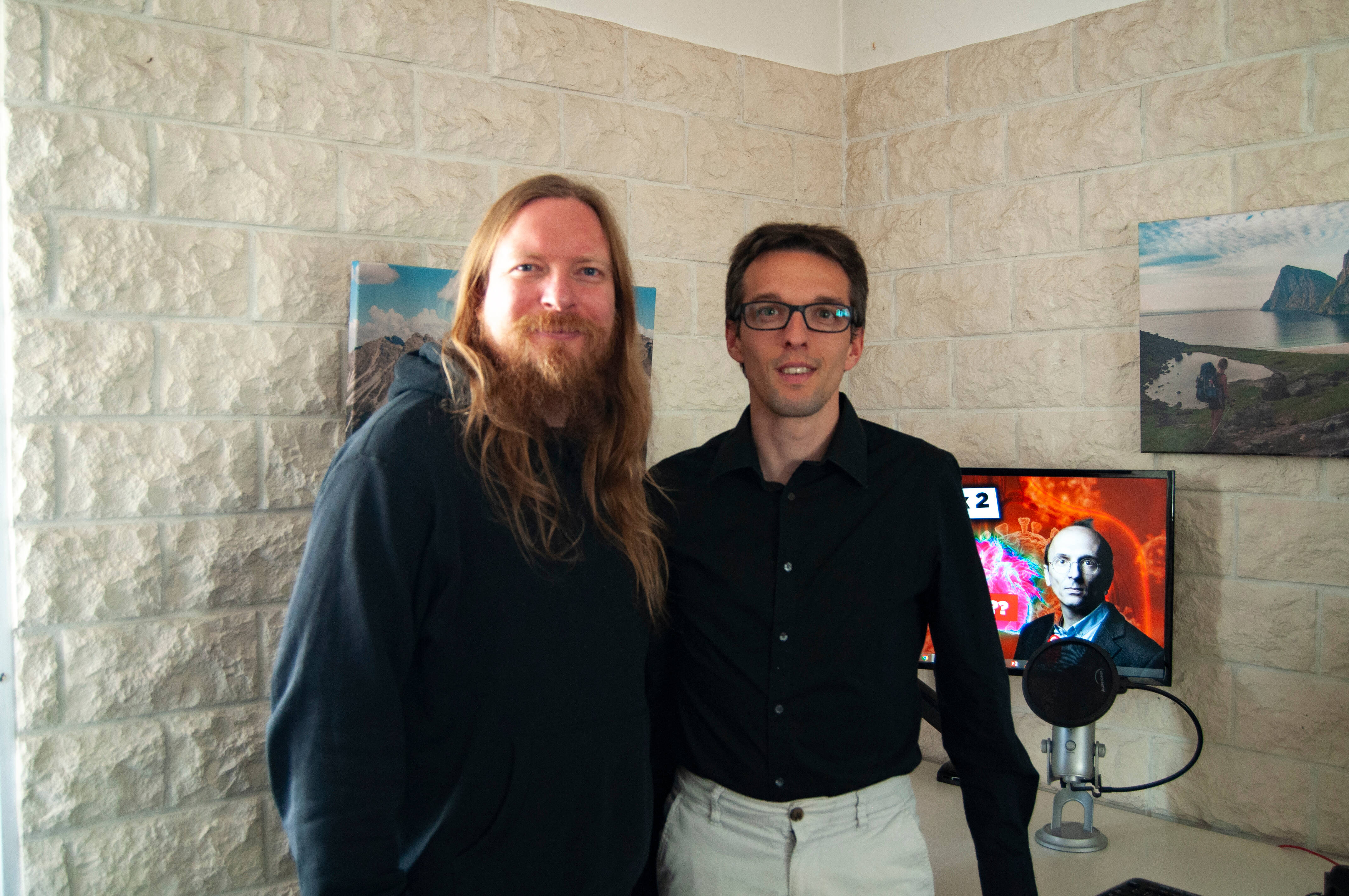 Fraudes de Didier Raoult, pollution de l'aviation et pouvoir des odeurs... Ce Niçois vulgarise la science sur Youtube