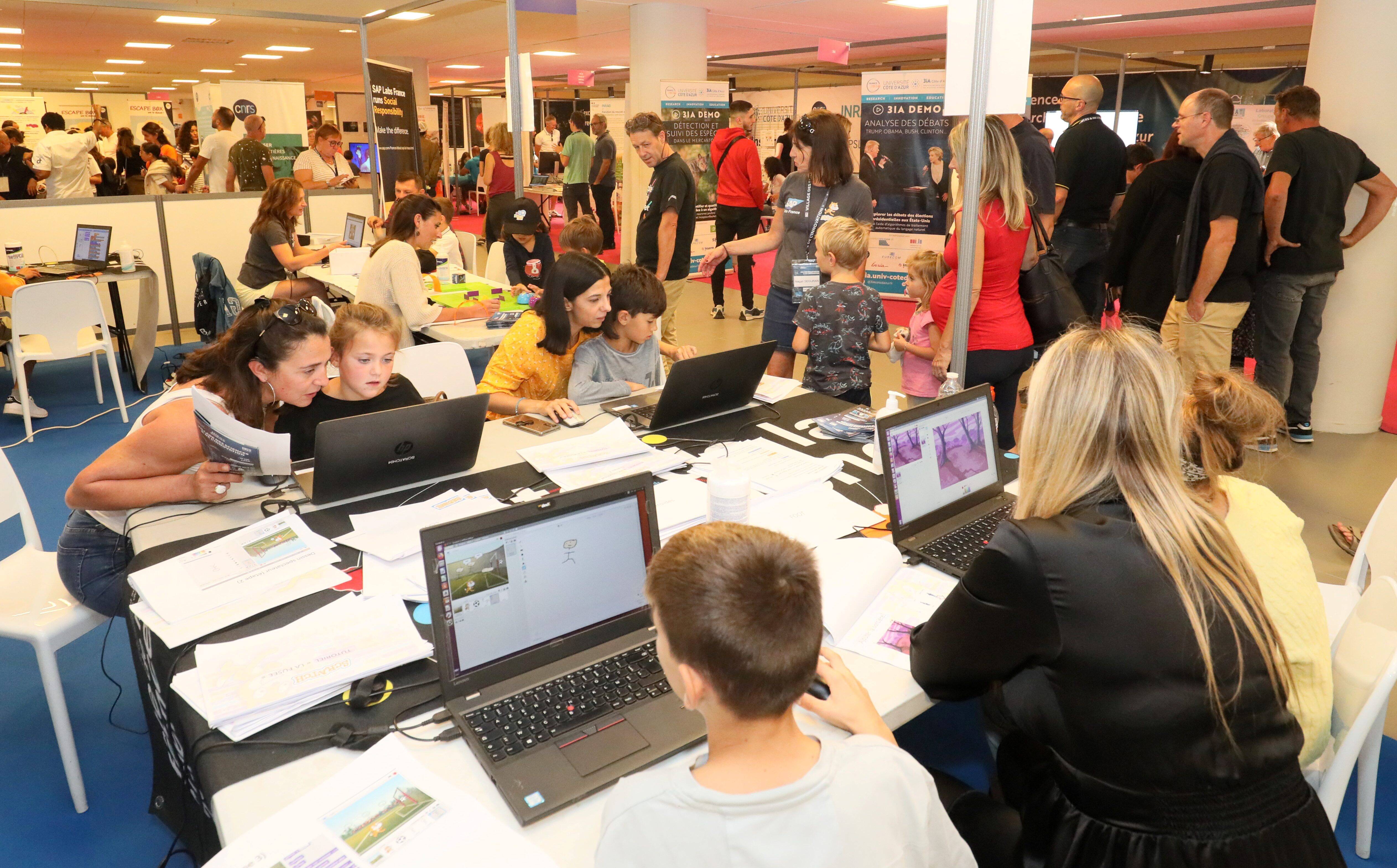 Venez phosphorer ce dimanche au Village des sciences et de l'innovation à Juan-les-Pins