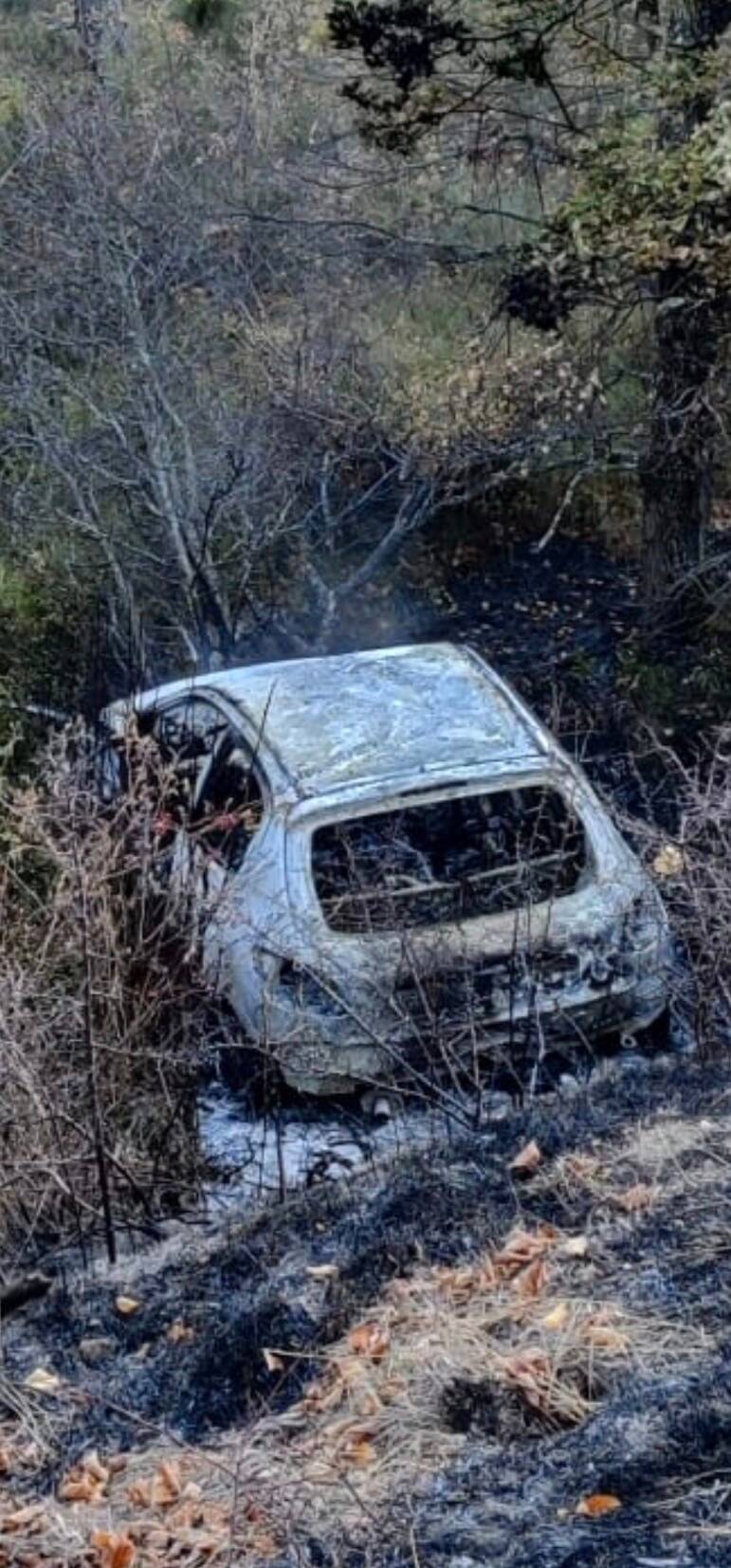 Après un refus d'obtempérer, il percute un motard CRS avant de prendre la fuite dans l'arrière-pays grassois