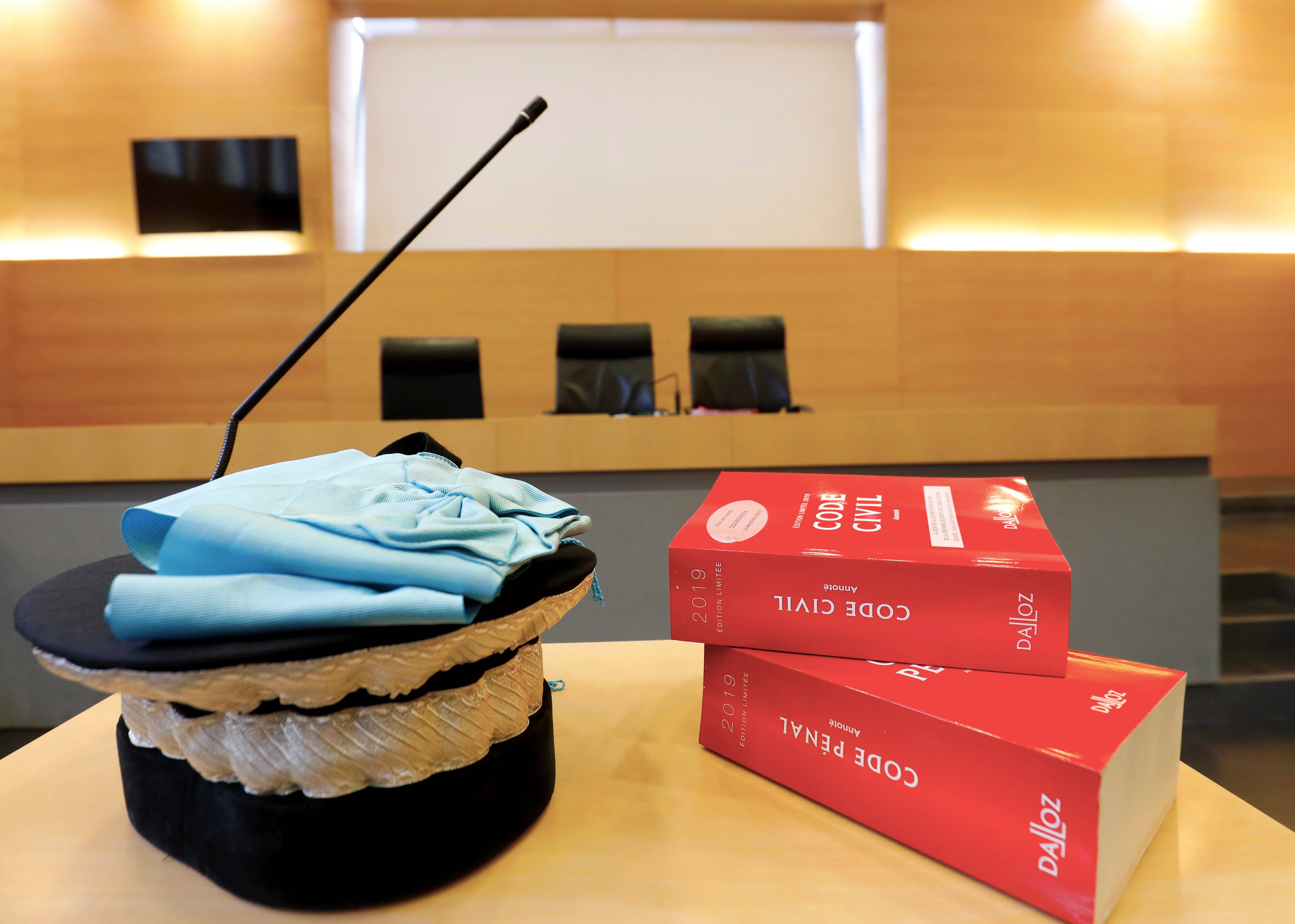 Il tente d'acheter une montre de luxe de plus de 100.000 euros avec une carte volée et se fait pincer