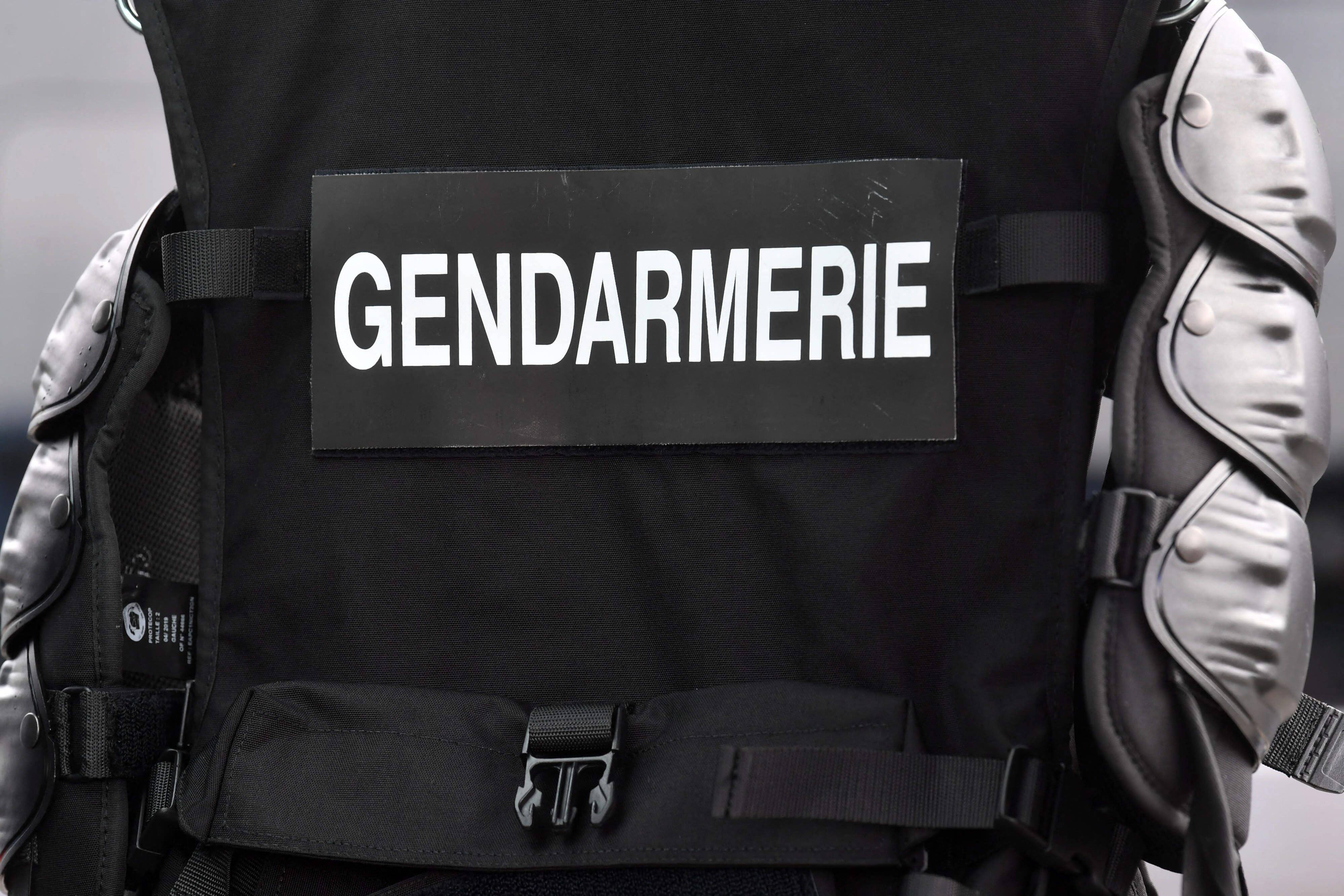 Sur les nerfs après un tapage nocturne, il se fait menacer par son voisin avec un fusil de chasse à Mandelieu